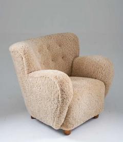 Scandinavian Mid Century Lounge Chair in Sheepskin - 2411661