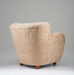 Scandinavian Mid Century Lounge Chair in Sheepskin - 2411662