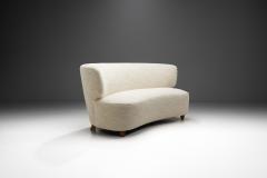 Scandinavian Mid Century Modern Sofa Upholstered in Boucl Scandinavia ca 1950s - 3184686