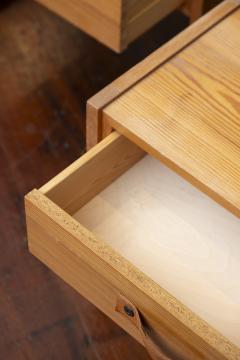 Scandinavian Modern Nightstands - 4633059
