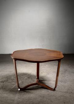 Scandinavian Modern coffee table - 4207059