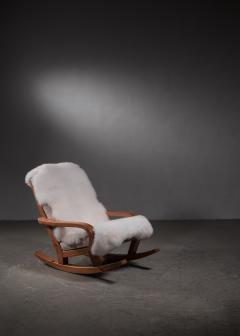 Scandinavian Modern pine rocking chair - 2719177