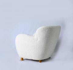 Scandinavian Sheepskin Lounge Chair - 290944