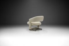 Sculptural Accent Chair with Metal Legs Europe ca 1960s - 3006934