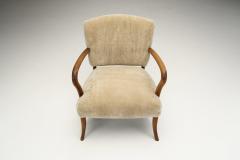 Sculptural Armchair with Curved Arms Europe ca 1950s - 2688994