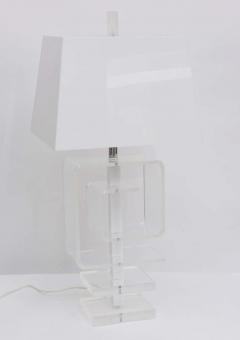 Sculptural Lucite Table Lamp - 1798569