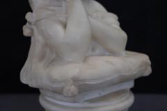 Sculpture in White Marble Bust of a Little Girl Signed - 3939163