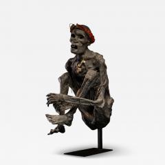 Sculptured model of a smoked Papua Mummie papier m ch 20th C - 4277239