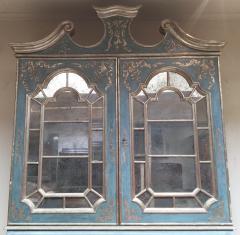 Secretaire with hand carved gilded art work - 1080992