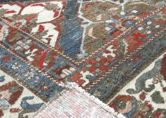 Semi Antique Persian Baktiari Rug 123 x 163  - 4006511