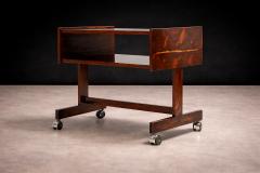 Sergio Rodrigues Console on wheels in Rosewood Chrome Wheels Sergio Rodrigues 1960s - 4635493