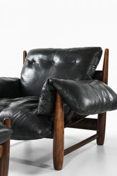 Sergio Rodrigues Pair of Easy Chairs and Stool in Jacaranda and Leather by Sergio Rodrigues 1957 - 4369919