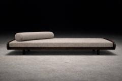 Sergio Rodrigues Sergio Rodrigues Rosewood Daybed in Taupe Boucle Brazil 1960s - 4526685