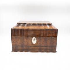 Serpentine Colonial Coromandel Box with Tea Canisters Anglo Indian circa 1850 - 4420805