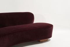 Serpentine Sofa by Vladimir Kagan in Burgundy Mohair Model 150BS - 2677267