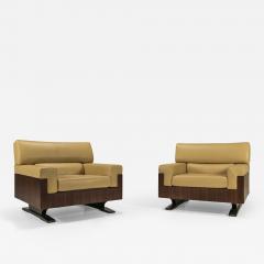 Set Of Two Large Lounge Chairs In Aniline Leather And Rosewood Italy 1960s  - 3202332