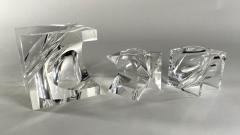 Set of 3 Lucite Table Sculptures - 4197031