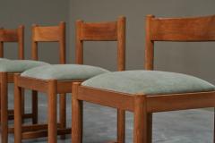 Set of 4 Dining Chairs in Solid Oak and Velvet Belgium 1960s - 4396257
