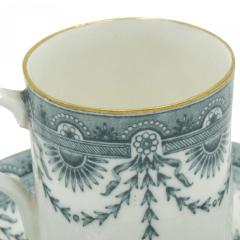 Set of 5 English Victorian Worcester Porcelain Teacups and Saucers - 4669377