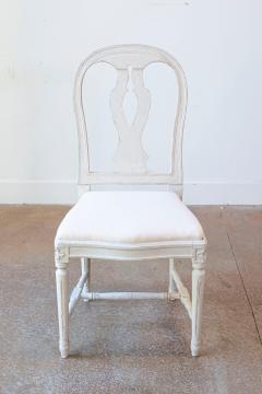 Set of 6 Swedish Painted Dining Room Chairs with Carved Splats and Upholstery - 4289680