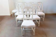 Set of 6 Swedish Painted Dining Room Chairs with Carved Splats and Upholstery - 4289682