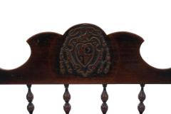 Set of 7 English Renaissance Spindle and Crest Walnut Armchairs - 4628788