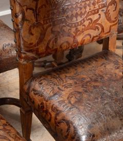 Set of Eight 18th Century Italian Walnut and Leather Dining Chairs - 4123969