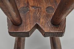 Set of Four Sculptural Pine Chairs Europe Mid 20th Century - 4711011