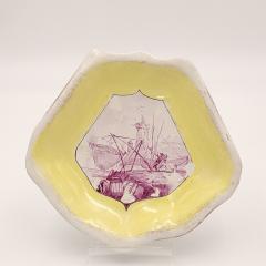 Set of Three Lozenge Shaped Dishes Continental circa 1780 - 4485810