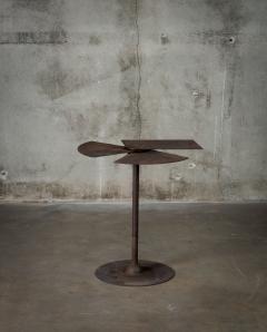 Side Table with Metal Leaves - 623650