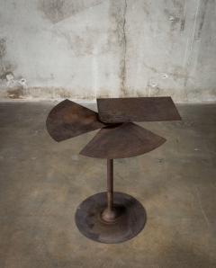 Side Table with Metal Leaves - 623653