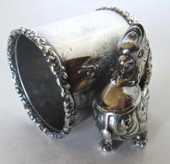 Silver Plated Figural Chicken Napkin Ring American circa 20th Century - 2731440