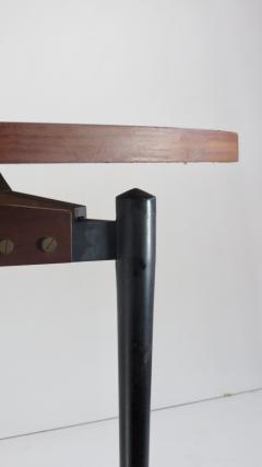 Silvio Cavatorta Fine three feet Silvio Cavatorta large teak triangular round dining table 1950 - 1936570