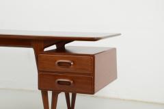 Silvio Cavatorta Stunning desk table in cherry wood with drawers locked on the side - 2825554