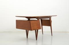 Silvio Cavatorta Stunning desk table in cherry wood with drawers locked on the side - 2825590