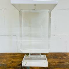 Single Lucite and Brass Mid Century Modern Art Deco Style Table Desk Lamp - 3080766