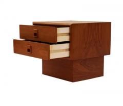 Single Mid Century Danish Modern Nightstand Side Table or Cabinet in Teak - 4014354