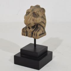 Small 17th 18th Century French Carved Oak Lion Fragment - 4120884