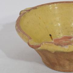Small 19th Century French Yellow Glazed Terracotta Dairy Bowl or Tian - 4116064
