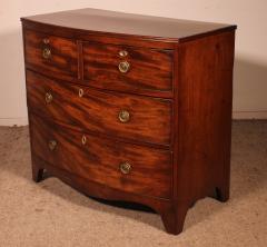 Small Bowfront Mahogany Chest Of Drawers Circa 1800 - 3860947