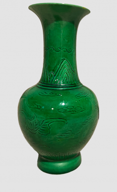 Small Emerald Ceramic Vase with Detailed Finish - 3824813