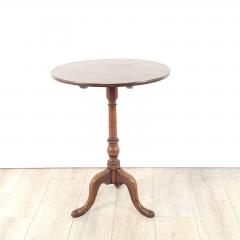 Small Fruitwood Candle Stand American circa 1790 - 3535385