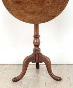 Small Fruitwood Candle Stand American circa 1790 - 3535388