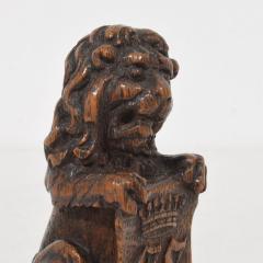 Small Hand Carved Oak Lion Sculpture with Coat of Arms France Circa 1650 1750 - 4485916