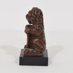 Small Hand Carved Oak Lion Sculpture with Coat of Arms France Circa 1650 1750 - 4485919