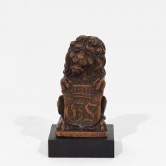 Small Hand Carved Oak Lion Sculpture with Coat of Arms France Circa 1650 1750 - 4491224