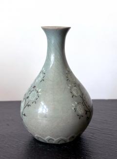 Small Korean Celadon Ceramic Vase with Slip Inlay Goryeo Dynasty - 4104989