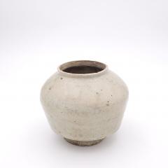 Small Korean Porcelain Jar circa 1850 - 2521400
