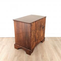 Small Queen Anne Walnut Chest England circa 1710 - 3001673