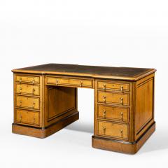 Small Victorian oak and ebony partner s desk attributed to Holland and Son - 1128322